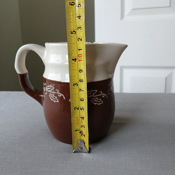 Oxford Stoneware 4.5" mini pitcher VTG 1940s Snow Flower brown cream well loved - Picture 6 of 9